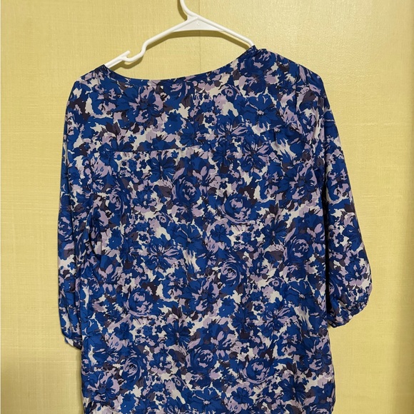 Spring or summer top - Picture 2 of 2